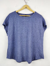 Buy online pre-used pre-loved 100% authentic & Original branded Shein (WT-5157) available in Pakistan. Top international brands avilable.